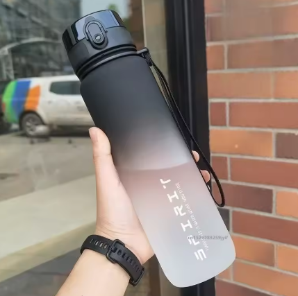 Bouteille d'Eau de dehors en Plastique Coloré pour Voyage en Plein Air, Portable, Carafe de Fitness